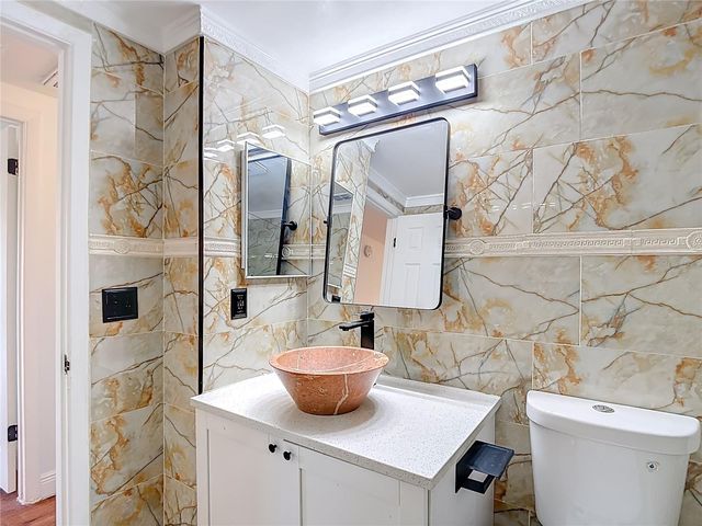 4012 BRAESGATE LANE, Tampa, FL 33624