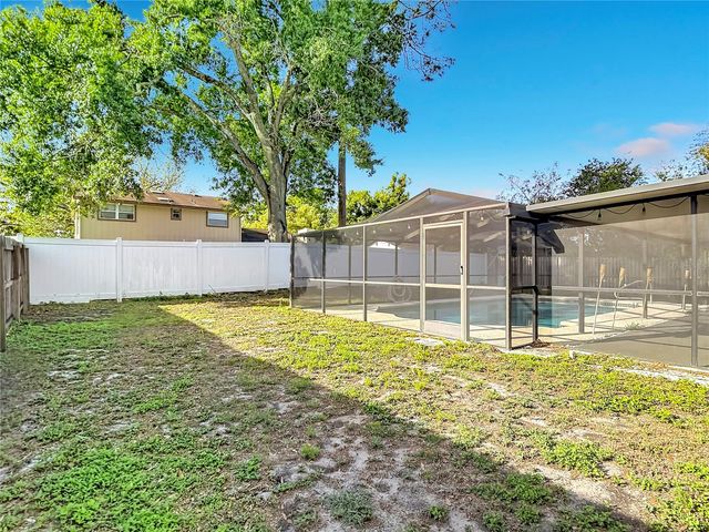 4012 BRAESGATE LANE, Tampa, FL 33624