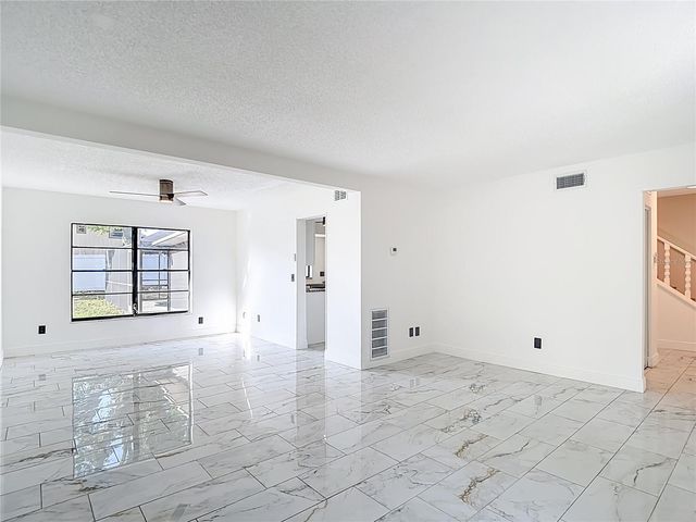 4012 BRAESGATE LANE, Tampa, FL 33624