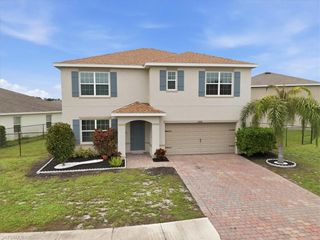 10601 Crossback LN, Lehigh Acres, FL 33936