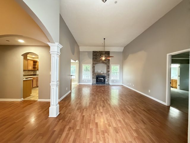 223 Misty Dr, Pleasant View, TN 37146