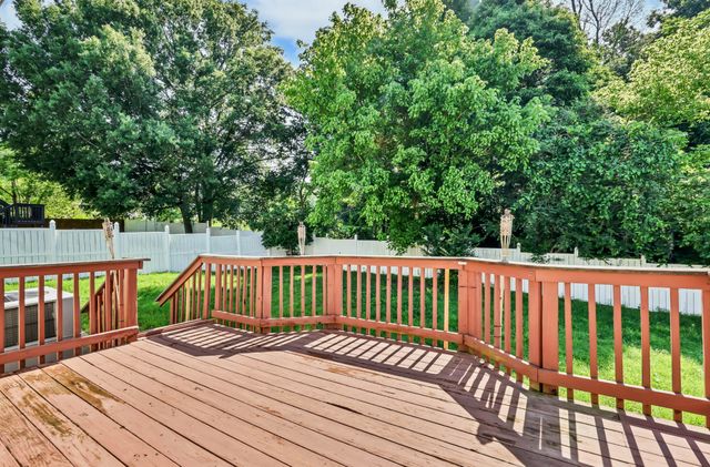 223 Misty Dr, Pleasant View, TN 37146