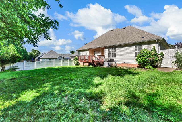 223 Misty Dr, Pleasant View, TN 37146