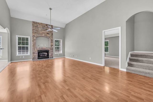 223 Misty Dr, Pleasant View, TN 37146