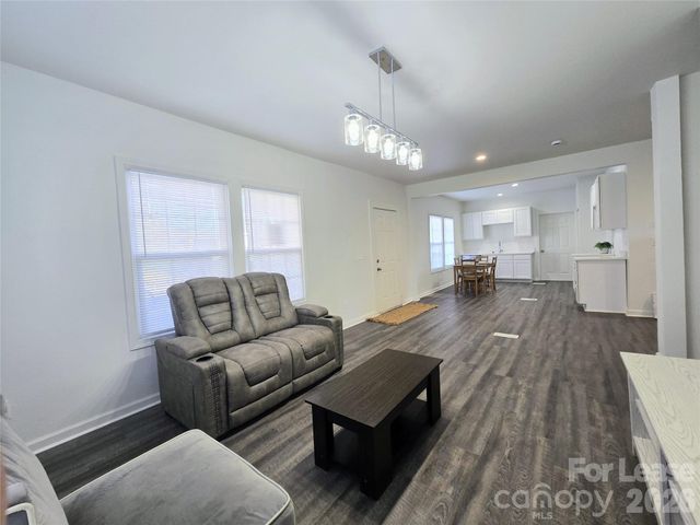 101 S Webb Street, Gastonia, NC 28052