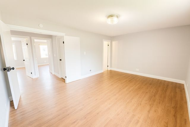5567 Court F 5567, Hanover Park, IL 60133
