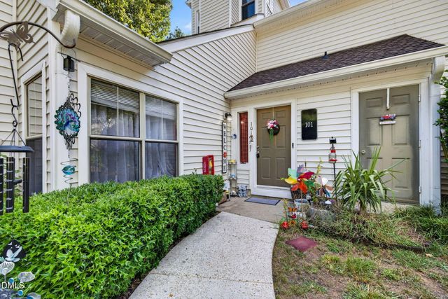 6001 Winterpointe Lane 101, Raleigh, NC 27606