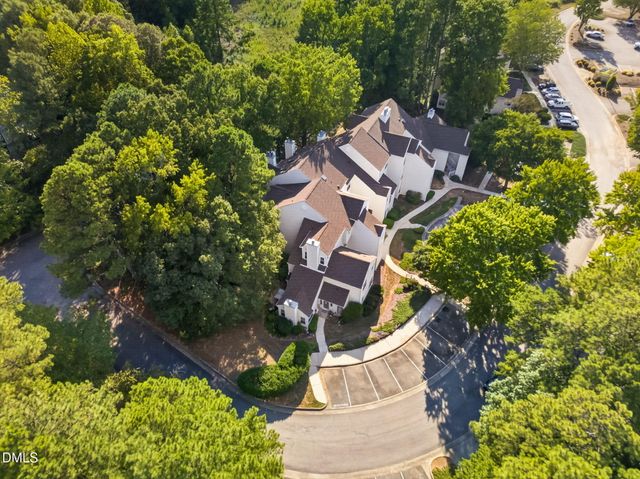 6001 Winterpointe Lane 101, Raleigh, NC 27606