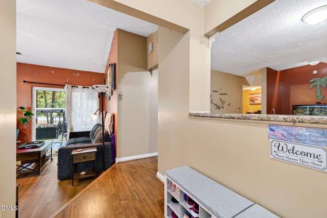 6001 Winterpointe Lane 101, Raleigh, NC 27606