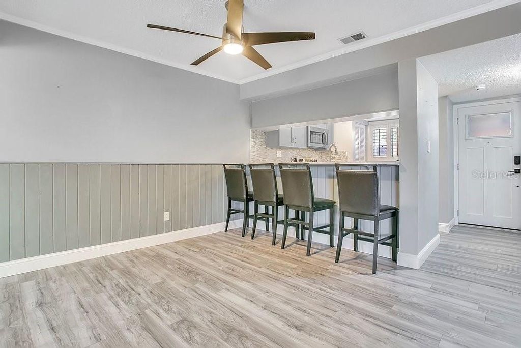 Image 11 of property listing at 1090 E MICHIGAN STREET A, Orlando, FL 32806