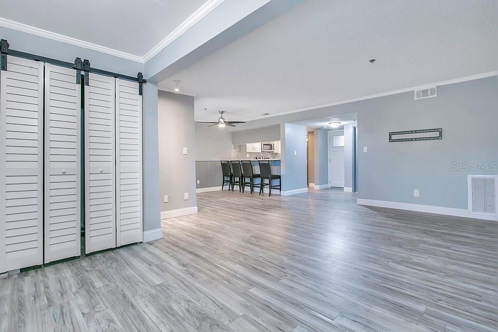 Image 17 of property listing at 1090 E MICHIGAN STREET A, Orlando, FL 32806