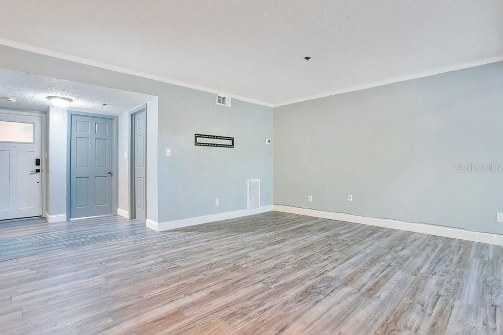 Image 18 of property listing at 1090 E MICHIGAN STREET A, Orlando, FL 32806