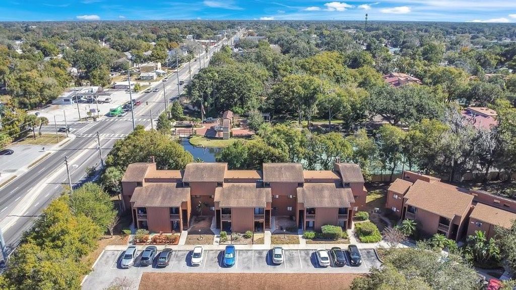 Image 5 of property listing at 1090 E MICHIGAN STREET A, Orlando, FL 32806