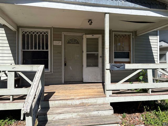 1143 SW Jewell AVE, Topeka, KS 66604