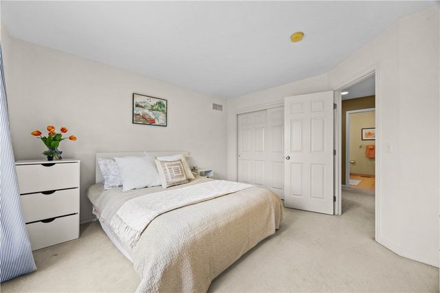 129 Lynx Court, Penfield, NY 14450