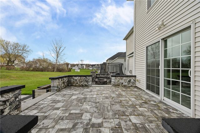 129 Lynx Court, Penfield, NY 14450