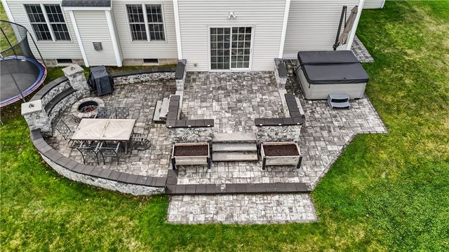 129 Lynx Court, Penfield, NY 14450