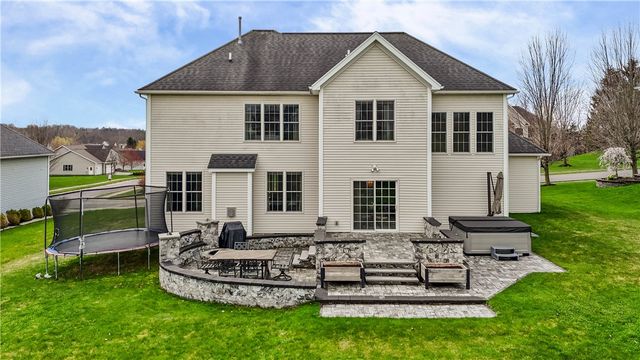 129 Lynx Court, Penfield, NY 14450