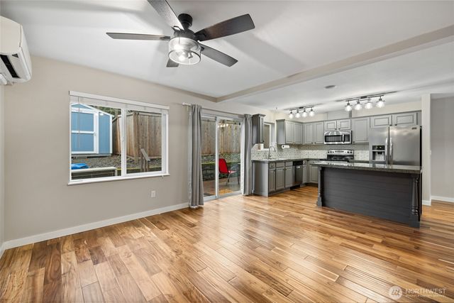 24114 SE 281st Street, Maple Valley, WA 98038