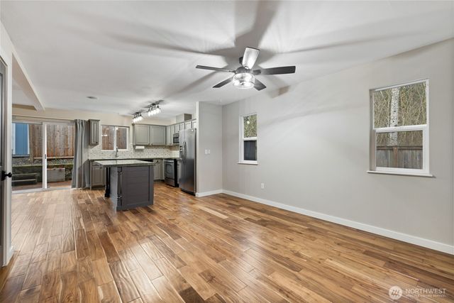 24114 SE 281st Street, Maple Valley, WA 98038