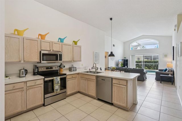 148 GROSVENOR LOOP, Davenport, FL 33897