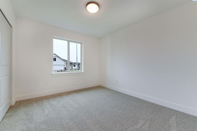 6198 W 30th Pl, Kennewick, WA 99338