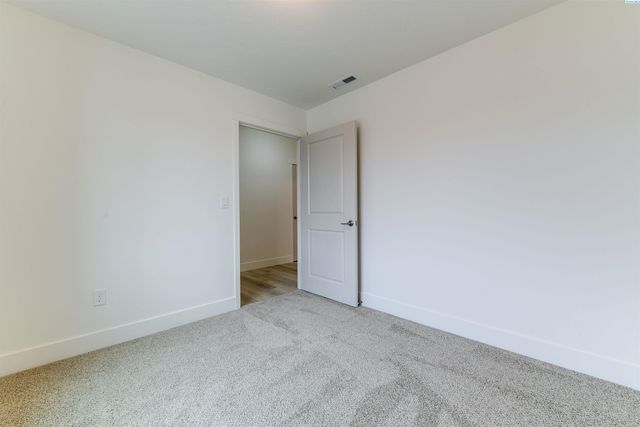 6198 W 30th Pl, Kennewick, WA 99338