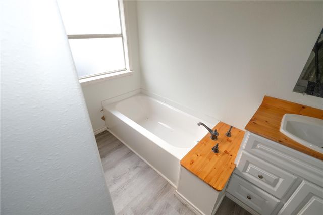 170 W Creek, Trinity, TX 75862