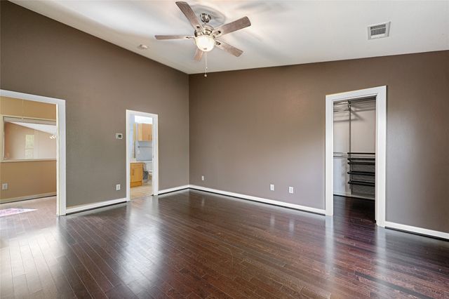 1207 Urban Lofts Drive, Dallas, TX 75215