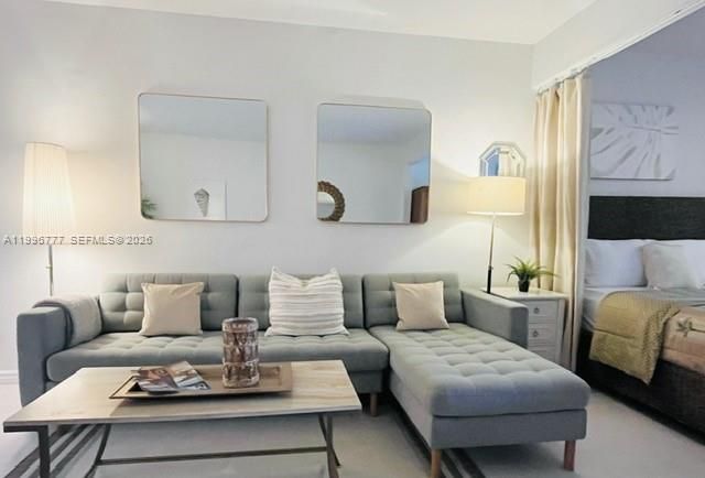 1050 Pennsylvania Ave 28, Miami Beach, FL 33139