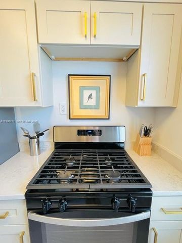 1050 Pennsylvania Ave 28, Miami Beach, FL 33139