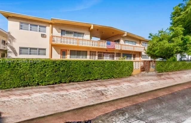 1050 Pennsylvania Ave 28, Miami Beach, FL 33139