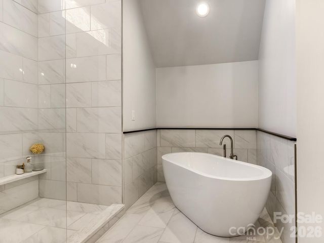 8618 Highgrove Street, Charlotte, NC 28277