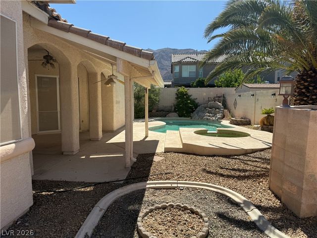 6389 Elizabethtown Avenue, Las Vegas, NV 89110