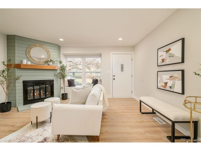 9642 W Chatfield Ave C, Littleton, CO 80128