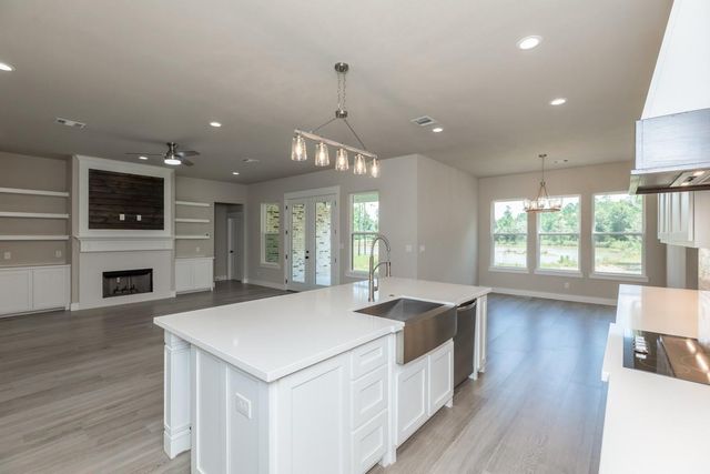 6795 Palace Drive, Lumberton, TX 77657