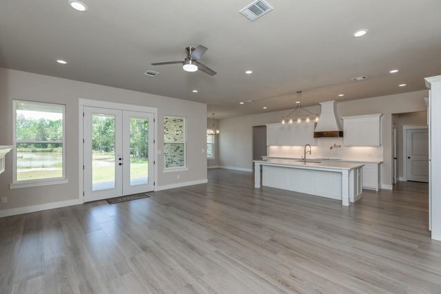 6795 Palace Drive, Lumberton, TX 77657