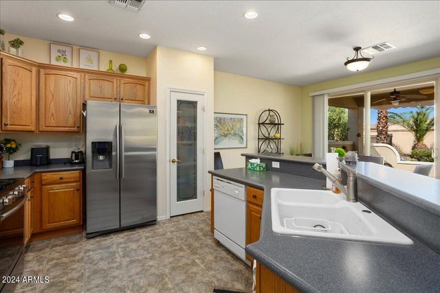 22303 N MONTECITO Avenue, Sun City West, AZ 85375