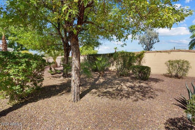 22303 N MONTECITO Avenue, Sun City West, AZ 85375