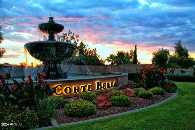 22303 N MONTECITO Avenue, Sun City West, AZ 85375