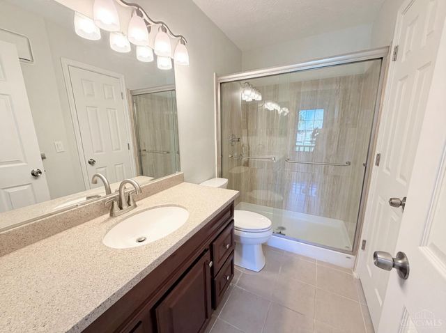 5550 Regimental Place, Cincinnati, OH 45239