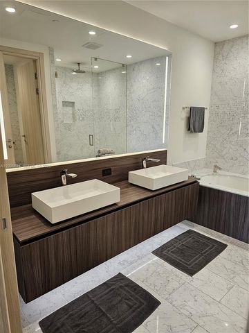 1000 Brickell Plz PH5503, Miami, FL 33131