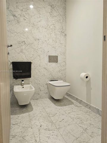 1000 Brickell Plz PH5503, Miami, FL 33131