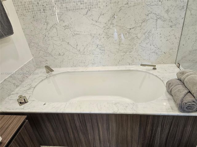 1000 Brickell Plz PH5503, Miami, FL 33131