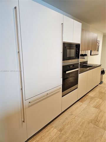 1000 Brickell Plz PH5503, Miami, FL 33131