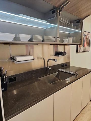 1000 Brickell Plz PH5503, Miami, FL 33131