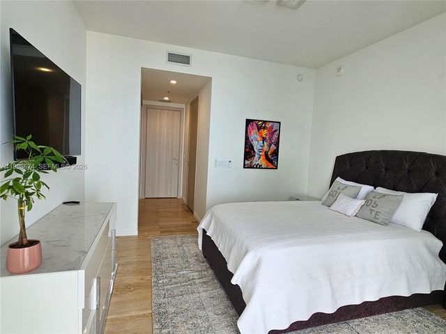 1000 Brickell Plz PH5503, Miami, FL 33131