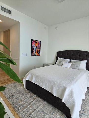 1000 Brickell Plz PH5503, Miami, FL 33131