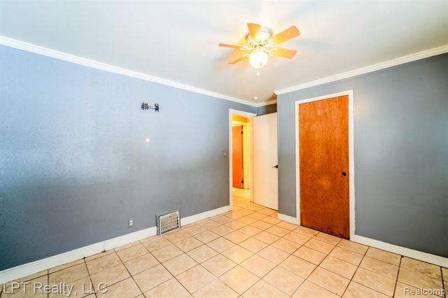 453 Spruce Street, Wyandotte, MI 48192