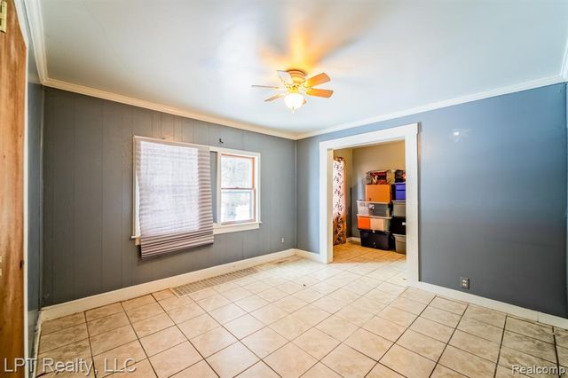 453 Spruce Street, Wyandotte, MI 48192